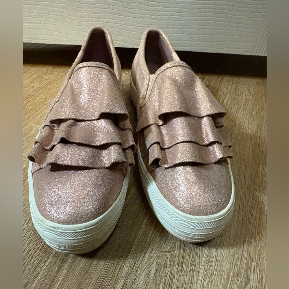 Women's Ruffled Slip-On Sneakers